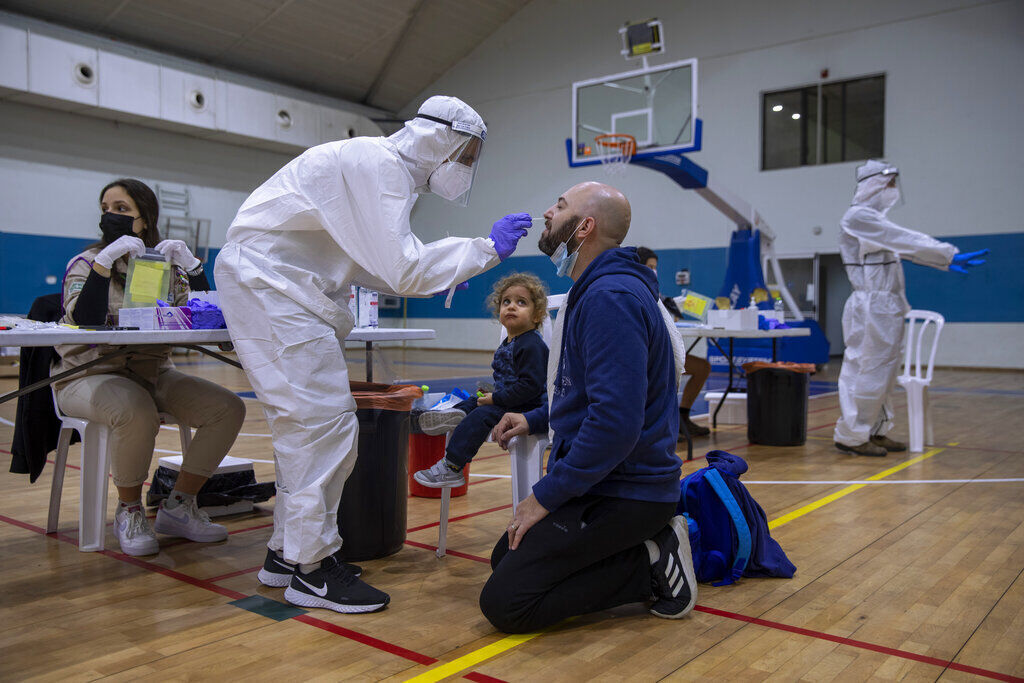 APTOPIX Virus Outbreak Israel